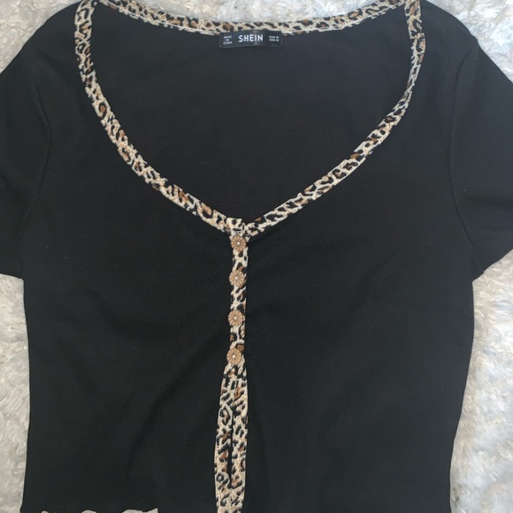 Leopard Print Crop Top❤️ - Picture 4 of 5